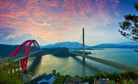 仅60元！享门市价71元的【黄山市】太平湖景区成人门票，包含：太平湖景区成人门票一张，太平湖是皖南旅游区的重点风景区之一，被誉为“黄山情侣”、“中华翡翠”、“世界明珠”、“东方日内瓦湖”。