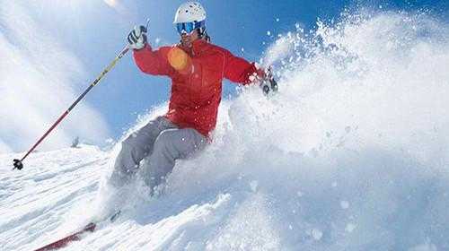 仅98元即可抢购门市价260元的【顺义】莲花山滑雪场平日周末全天滑雪票一张，场内还有：雪圈、雪地摩托、雪地足球及雪上儿童乐园等多种戏雪项目。