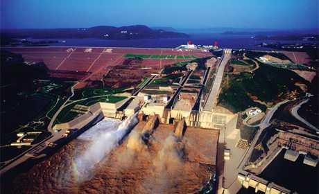 仅需10元，即可享受【济源市】黄河小浪底水利枢纽风景区春节特惠票一张。包含：黄河小浪底水利枢纽风景区春节特惠门票一张。
